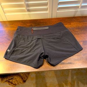 Lululemon Shorts SZ 6